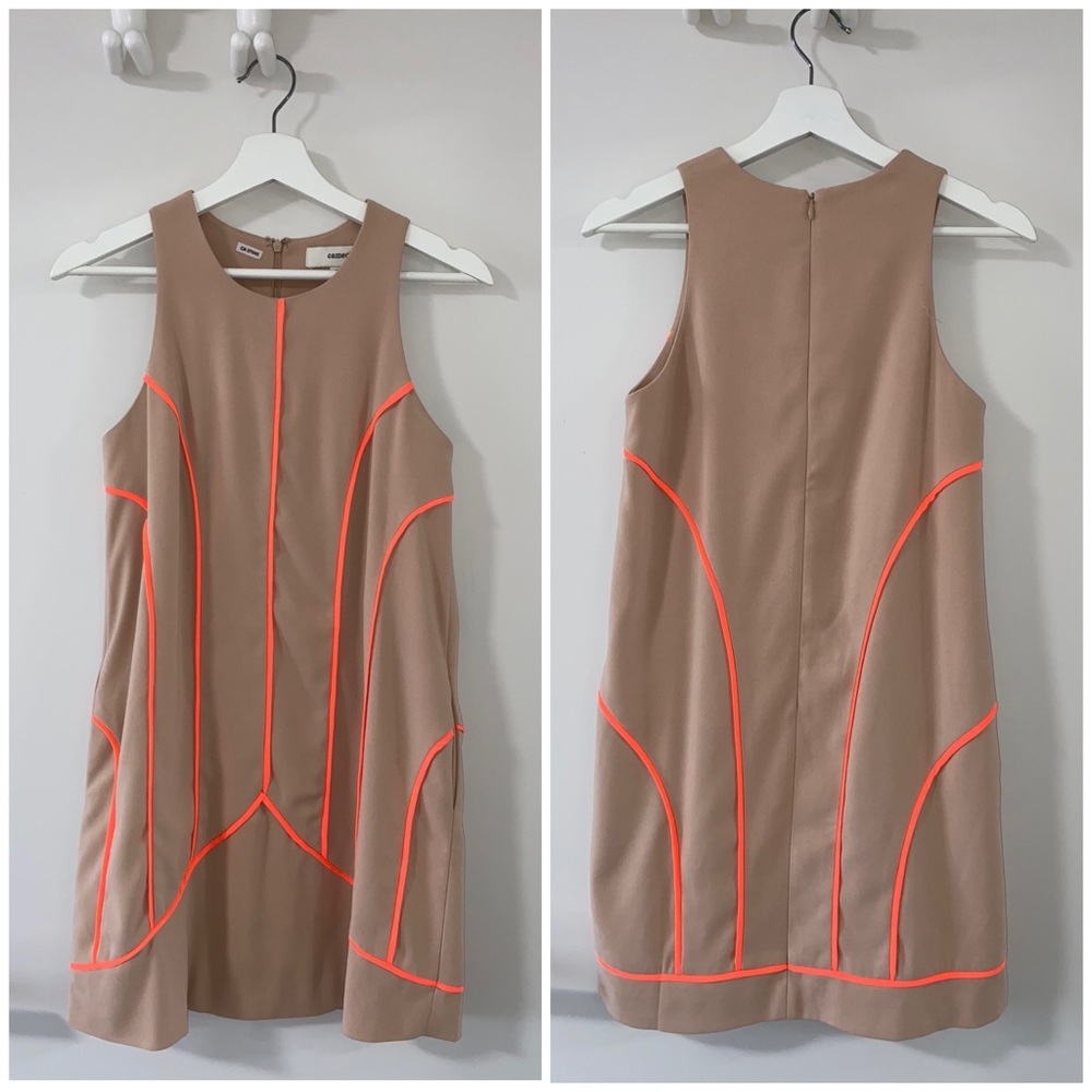 Cameo dress size XS